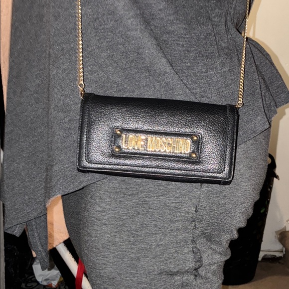 Love Moschino Black and Gold Crossbody Bag - Picture 7 of 10